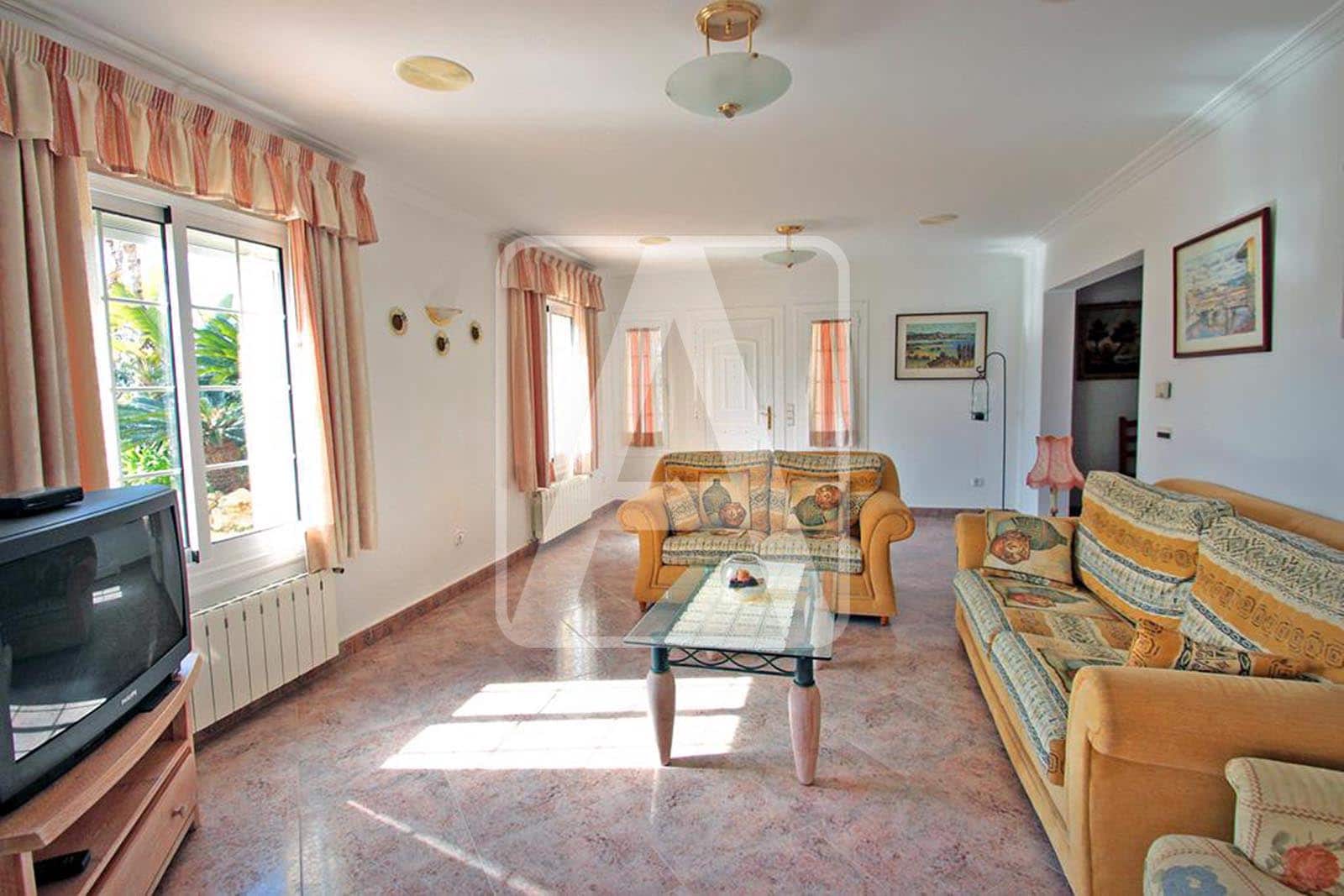 8 soveværelse Finca/Landehus til salg i Benissa med swimmingpool garage - € 1.795.000 (Ref: 5979486)