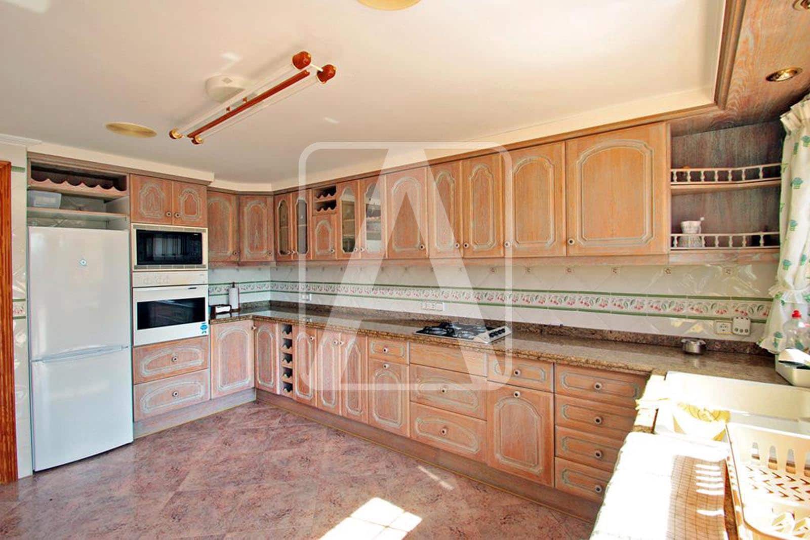 8 soveværelse Finca/Landehus til salg i Benissa med swimmingpool garage - € 1.795.000 (Ref: 5979486)