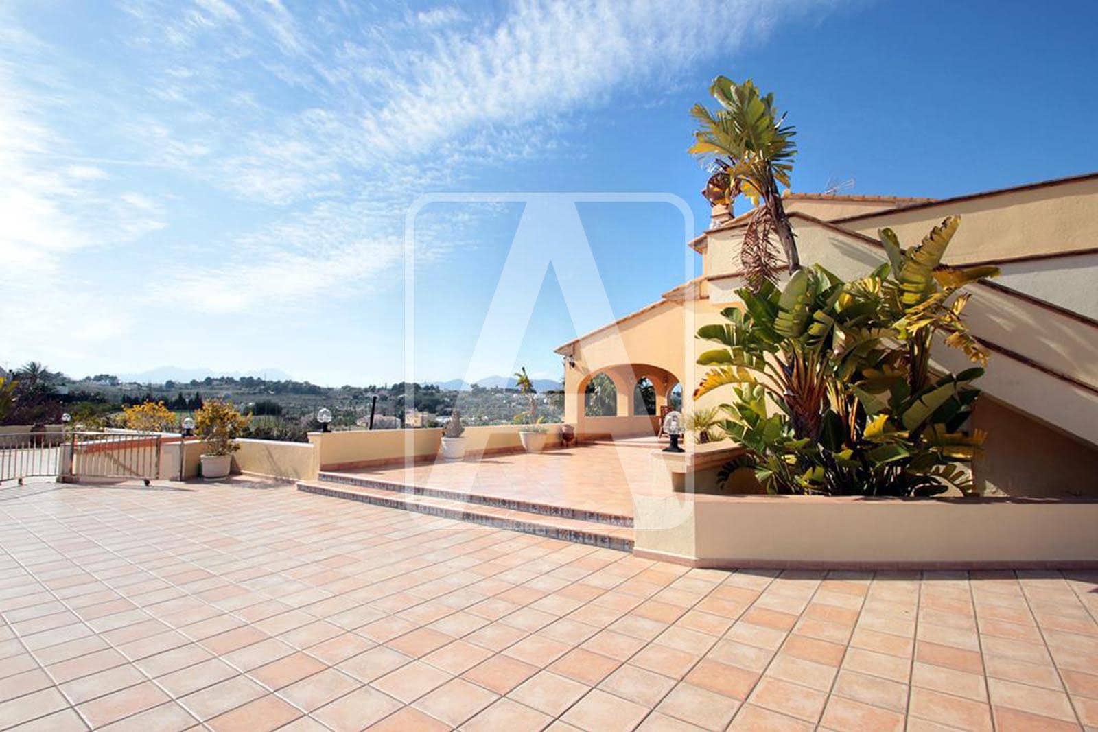 8 soveværelse Finca/Landehus til salg i Benissa med swimmingpool garage - € 1.795.000 (Ref: 5979486)