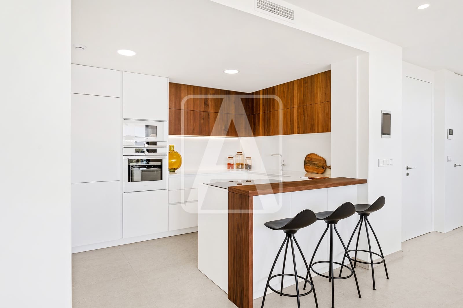 4 bedroom Villa for sale in Altea with pool garage - € 2,135,000 (Ref: 6033506)