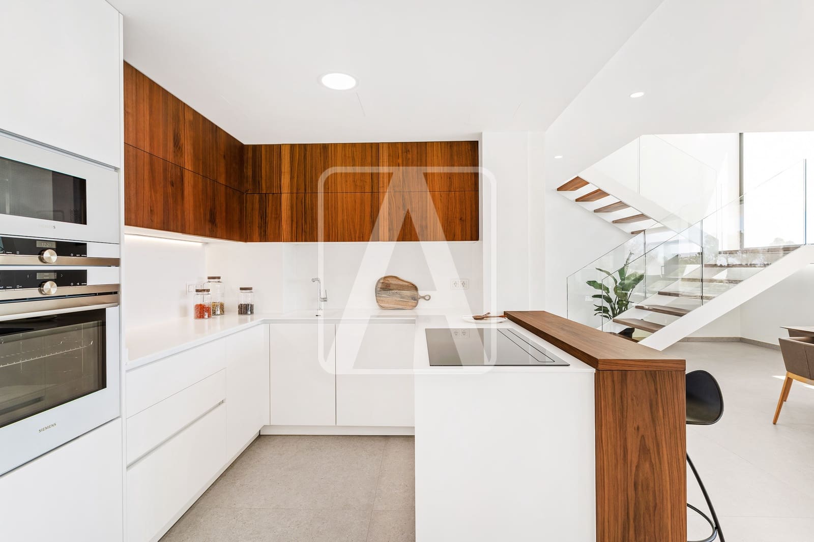 4 bedroom Villa for sale in Altea with pool garage - € 2,135,000 (Ref: 6033506)