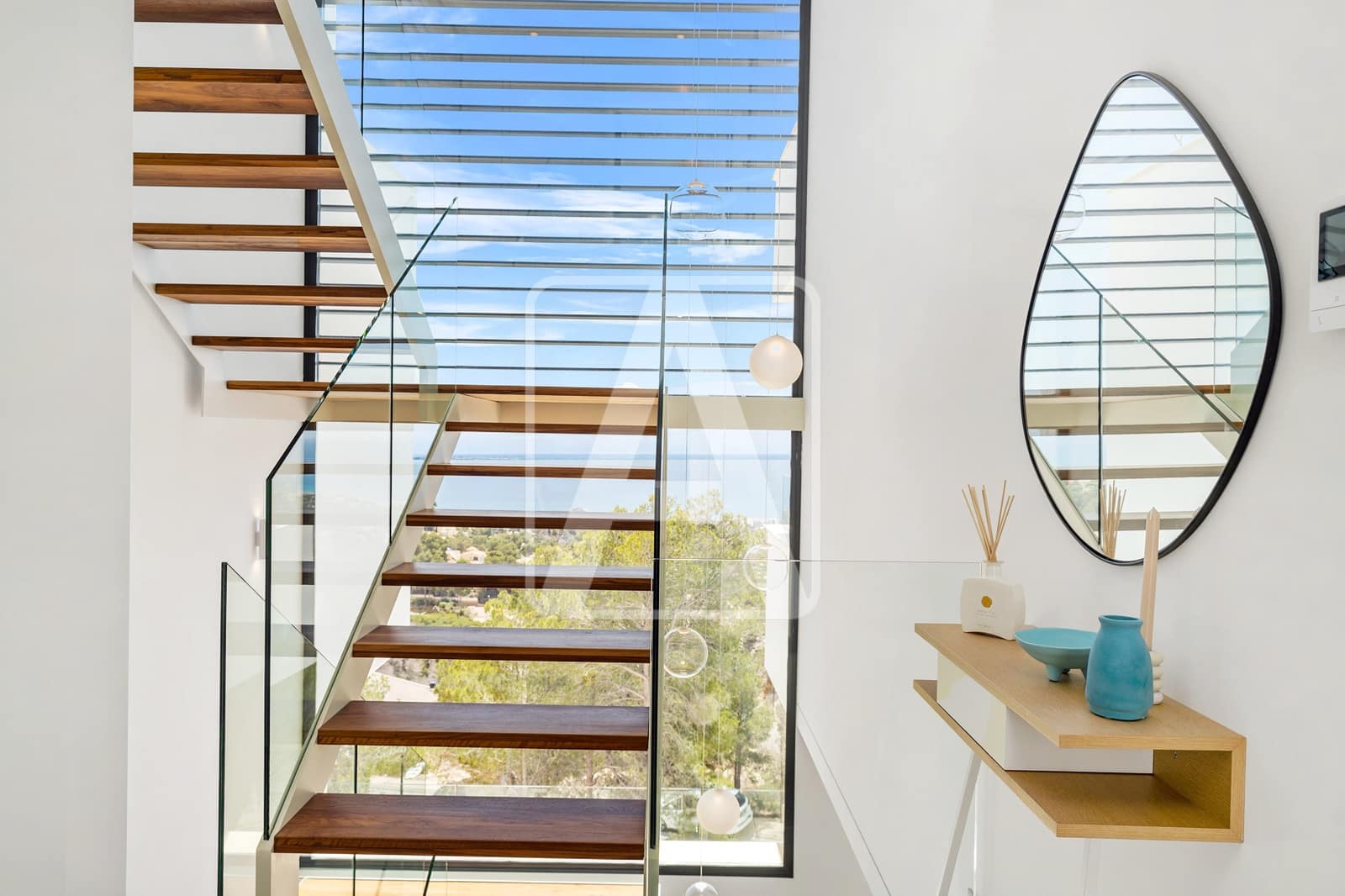 4 bedroom Villa for sale in Altea with pool garage - € 2,135,000 (Ref: 6033506)