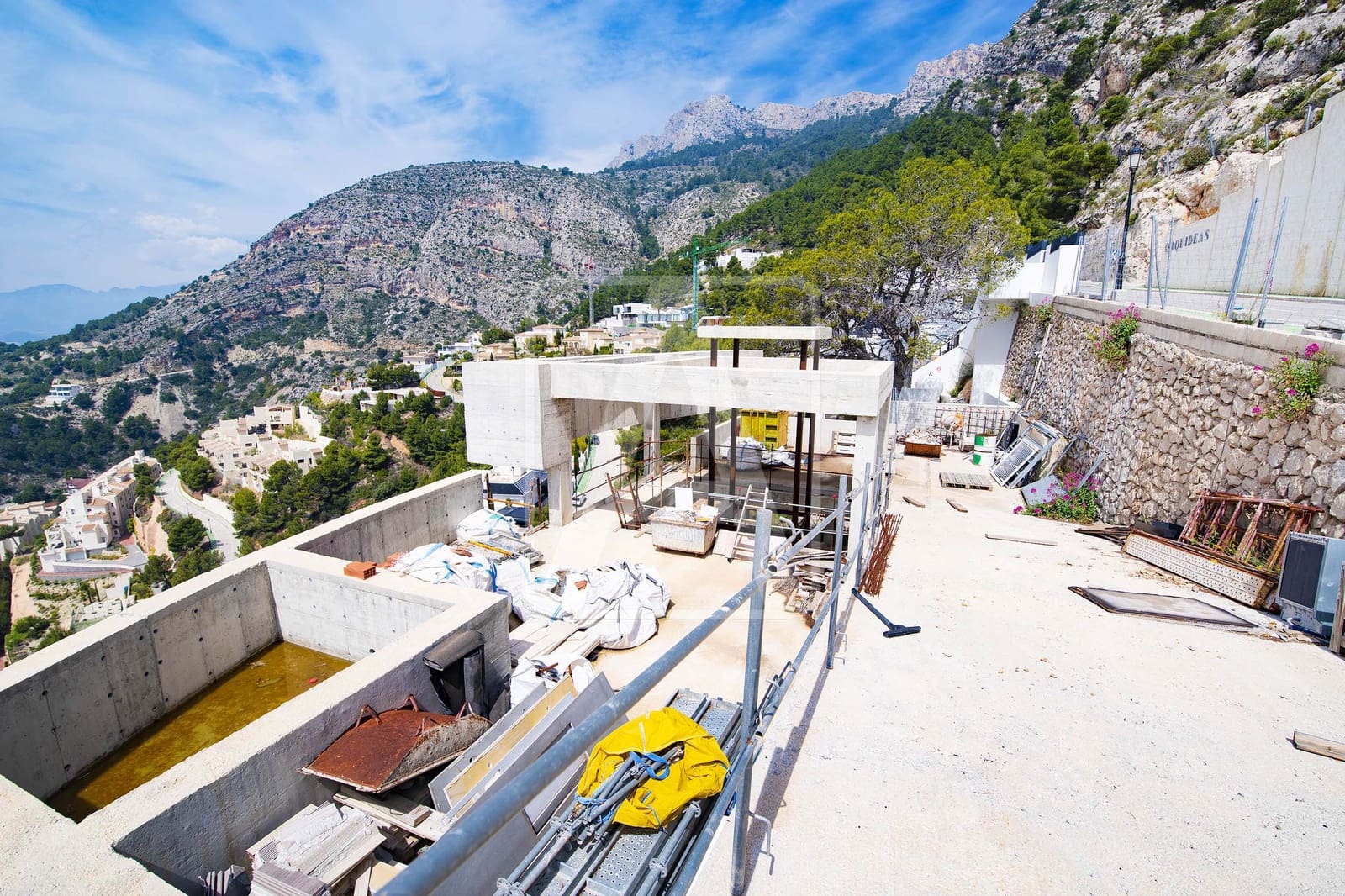 3 bedroom Villa for sale in Altea with pool garage - € 2,400,000 (Ref: 6084811)