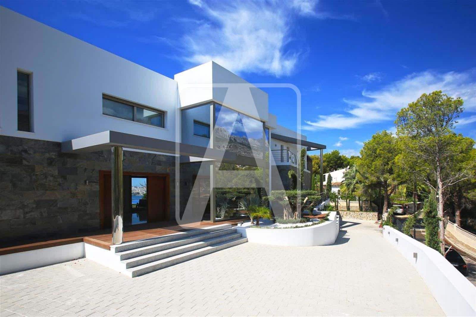 6 bedroom Villa for sale in Altea with pool garage - € 6,300,000 (Ref: 6238444)
