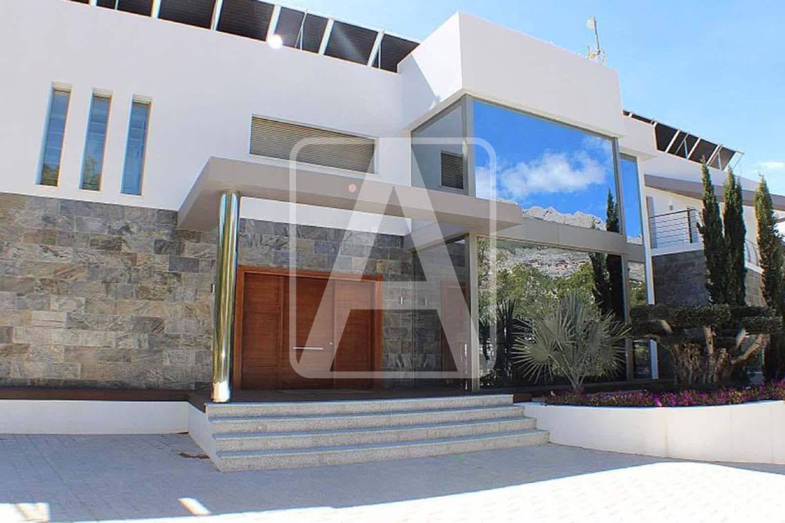 6 bedroom Villa for sale in Altea with pool garage - € 6,300,000 (Ref: 6238444)