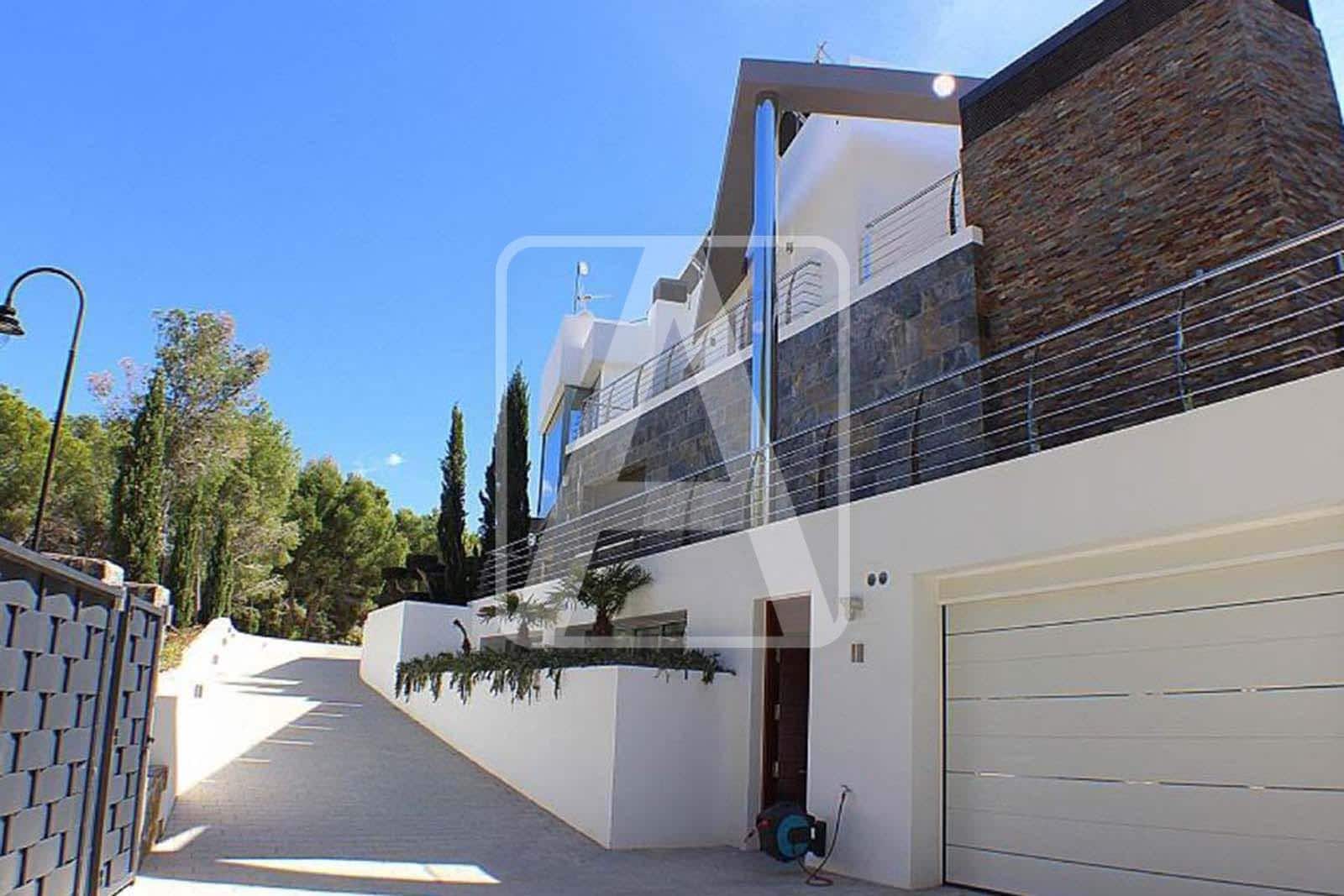 6 bedroom Villa for sale in Altea with pool garage - € 6,300,000 (Ref: 6238444)