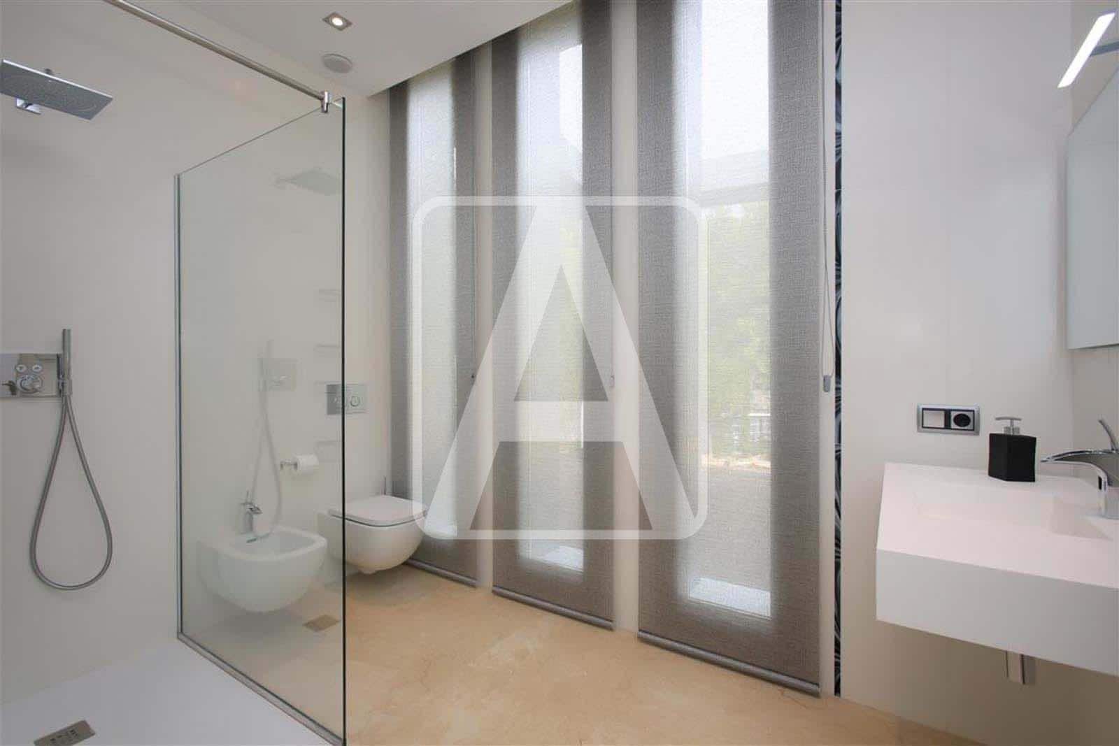 6 bedroom Villa for sale in Altea with pool garage - € 6,300,000 (Ref: 6238444)