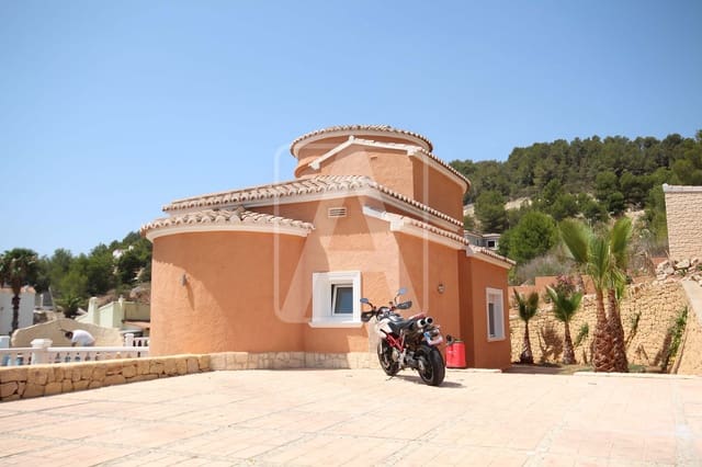 3 makuuhuone Huvila myytävänä paikassa Javea / Xàbia mukana uima-altaan 
autotalli - 750 000 € (Ref: 6240507)