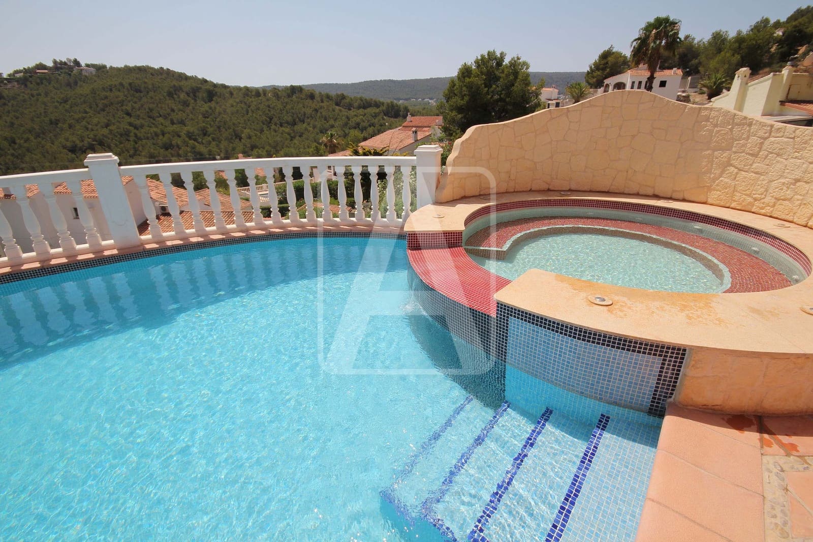 3 makuuhuone Huvila myytävänä paikassa Javea / Xabia mukana uima-altaan 
autotalli - 750 000 € (Ref: 6240507)