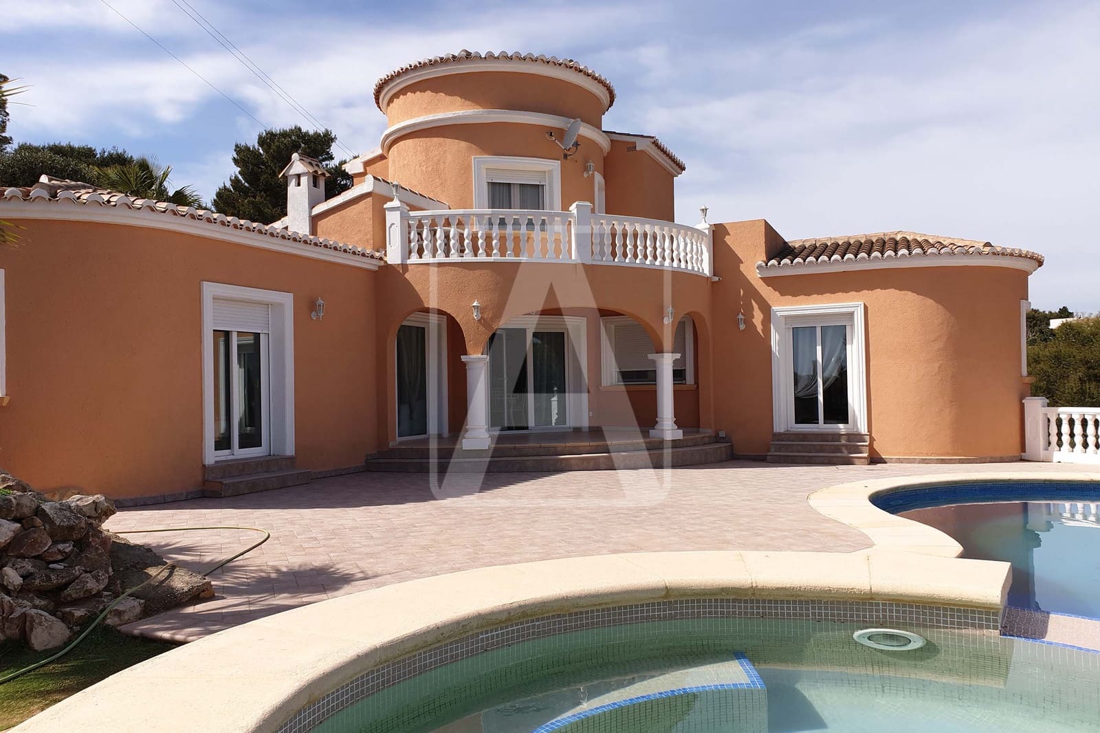 3 slaapkamer Villa te koop in Javea / Xabia met zwembad garage - € 595.000 (Ref: 6266317)
