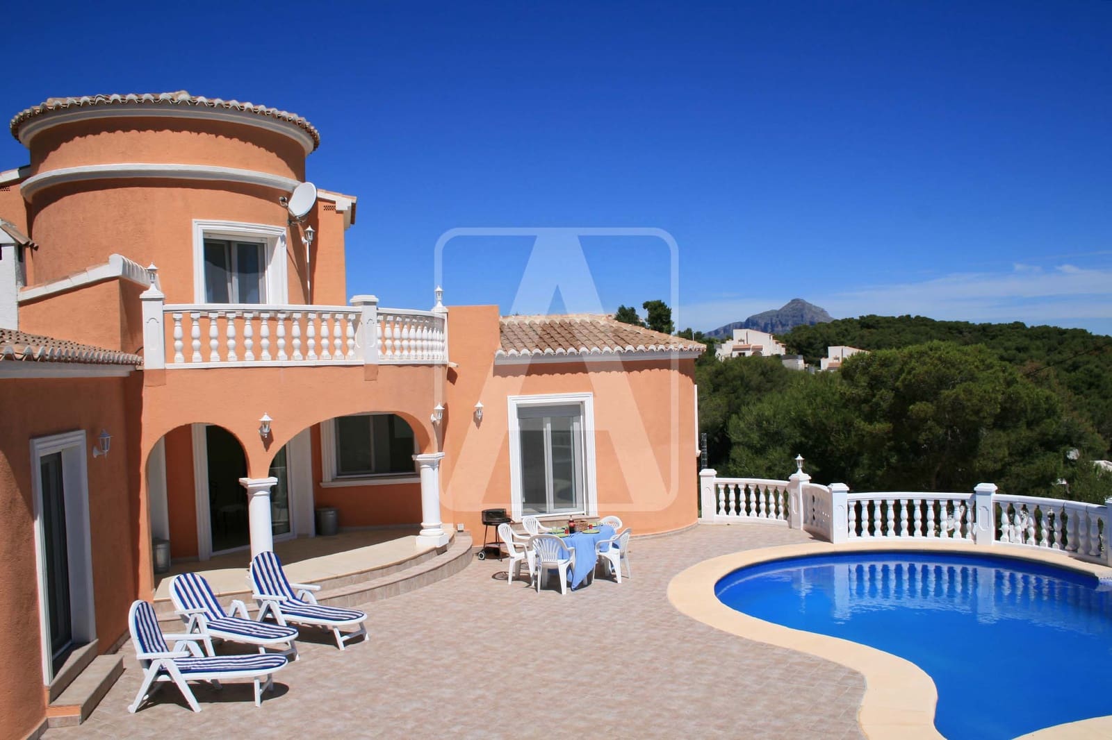 3 slaapkamer Villa te koop in Javea / Xabia met zwembad garage - € 595.000 (Ref: 6266317)