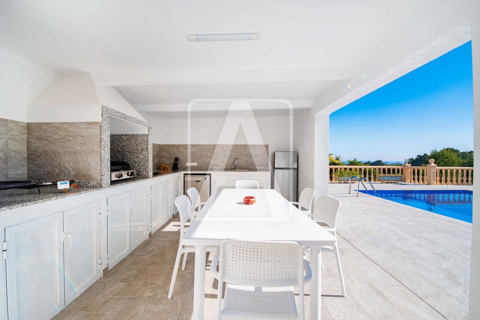 5 Zimmer Villa zu verkaufen in Calpe / Calp mit Pool Garage - 1.165.000 € (Ref: 6824584)