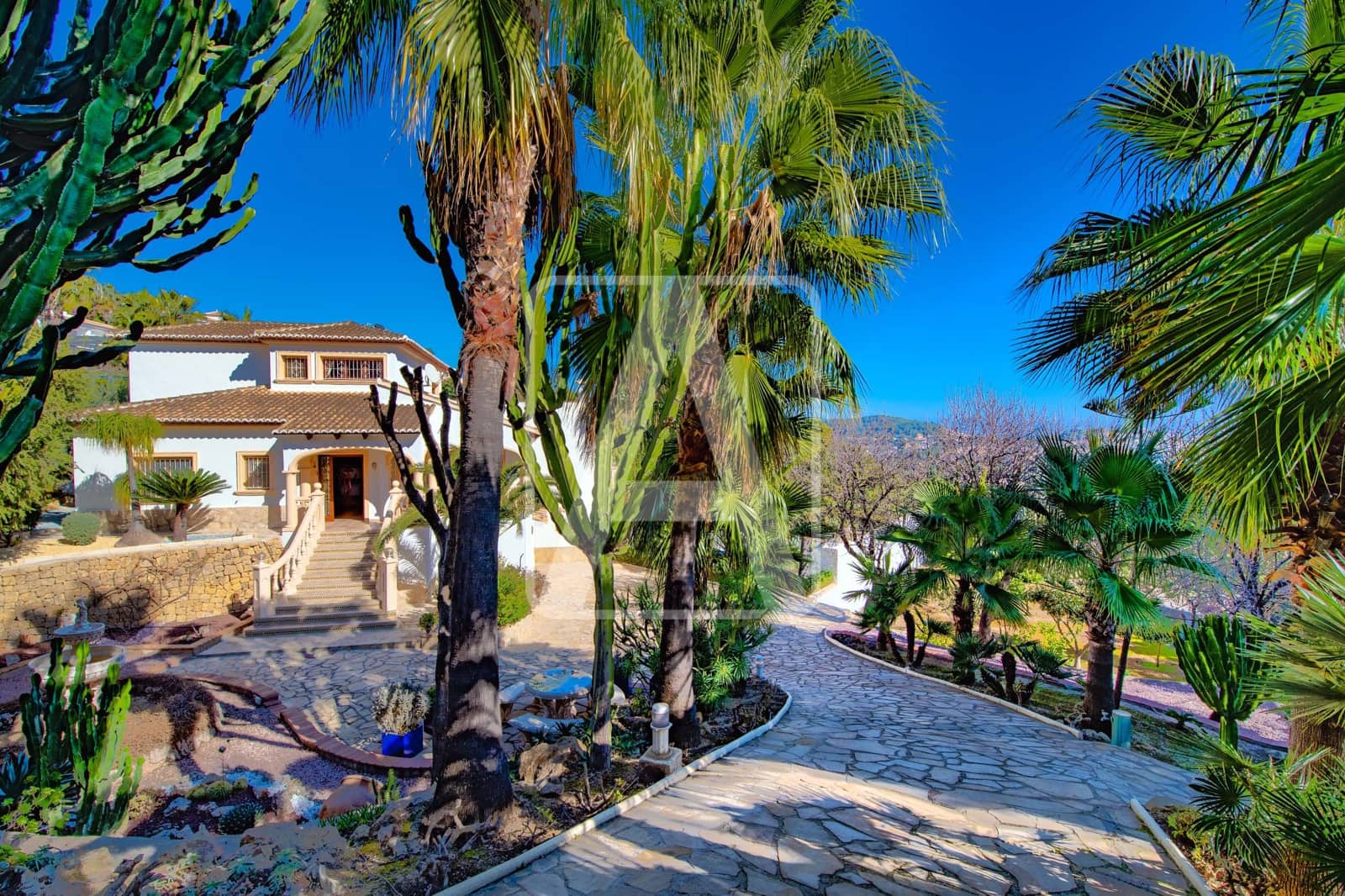 5 Zimmer Villa zu verkaufen in Calpe / Calp mit Pool Garage - 1.165.000 € (Ref: 6824584)