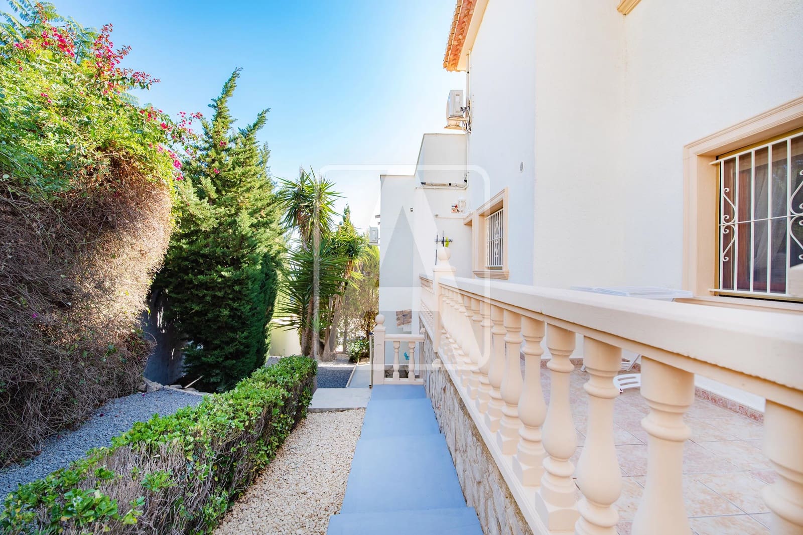 5 Zimmer Villa zu verkaufen in Calpe / Calp mit Pool Garage - 1.165.000 € (Ref: 6824584)