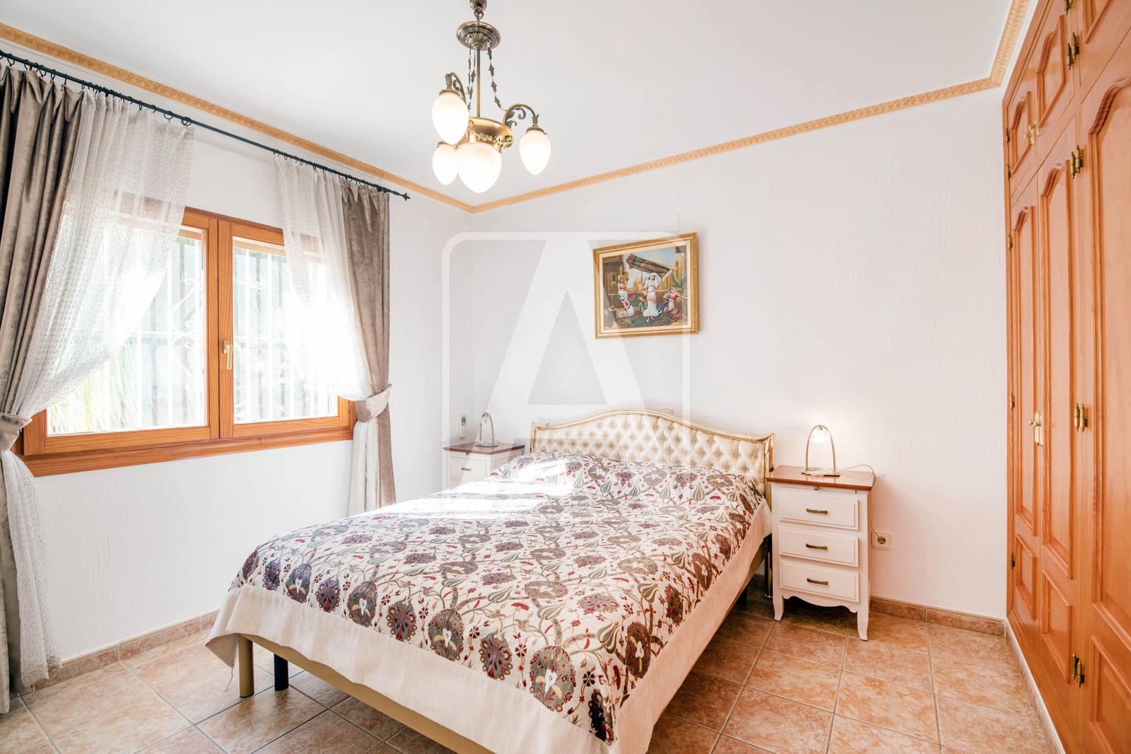 5 bedroom Villa for sale in Calpe / Calp with pool garage - € 1,165,000 (Ref: 6824584)