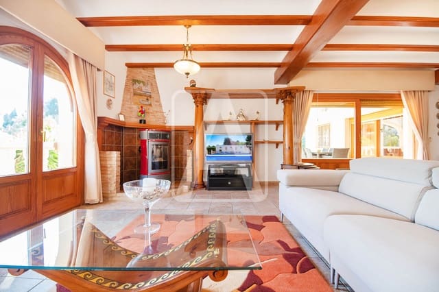 5 soverom Villa til salgs i Calpe / Calp med svømmebasseng garasje - € 1 165 000 (Ref: 6824584)