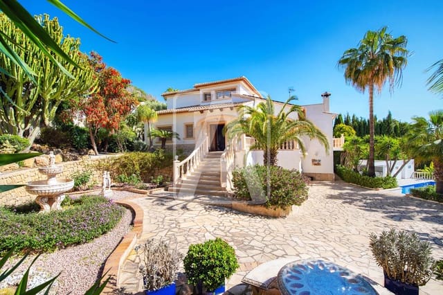 5 soverom Villa til salgs i Calpe / Calp med svømmebasseng garasje - € 1 165 000 (Ref: 6824584)