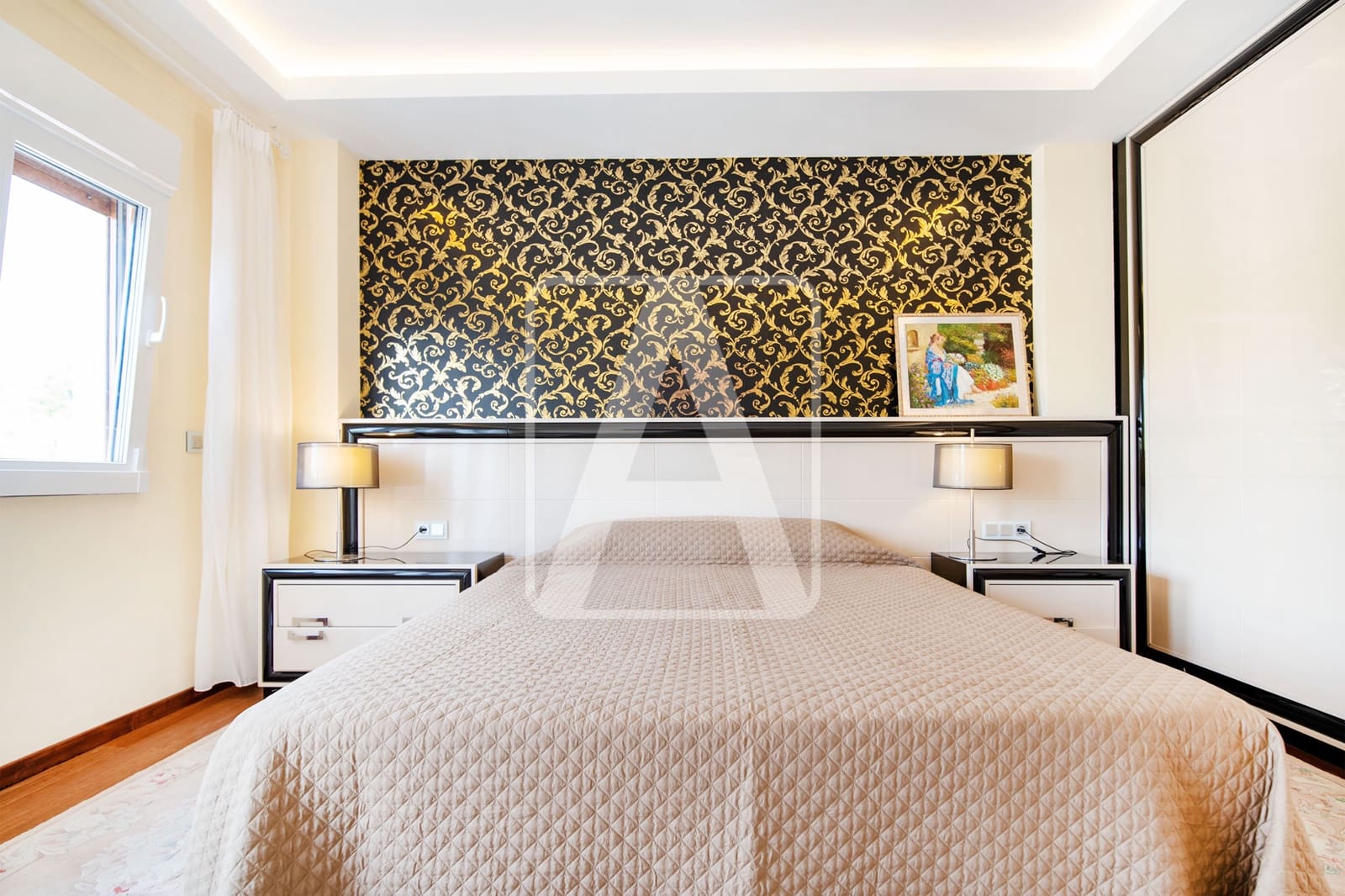 7 bedroom Villa for sale in Altea with pool garage - € 1,950,000 (Ref: 6981773)