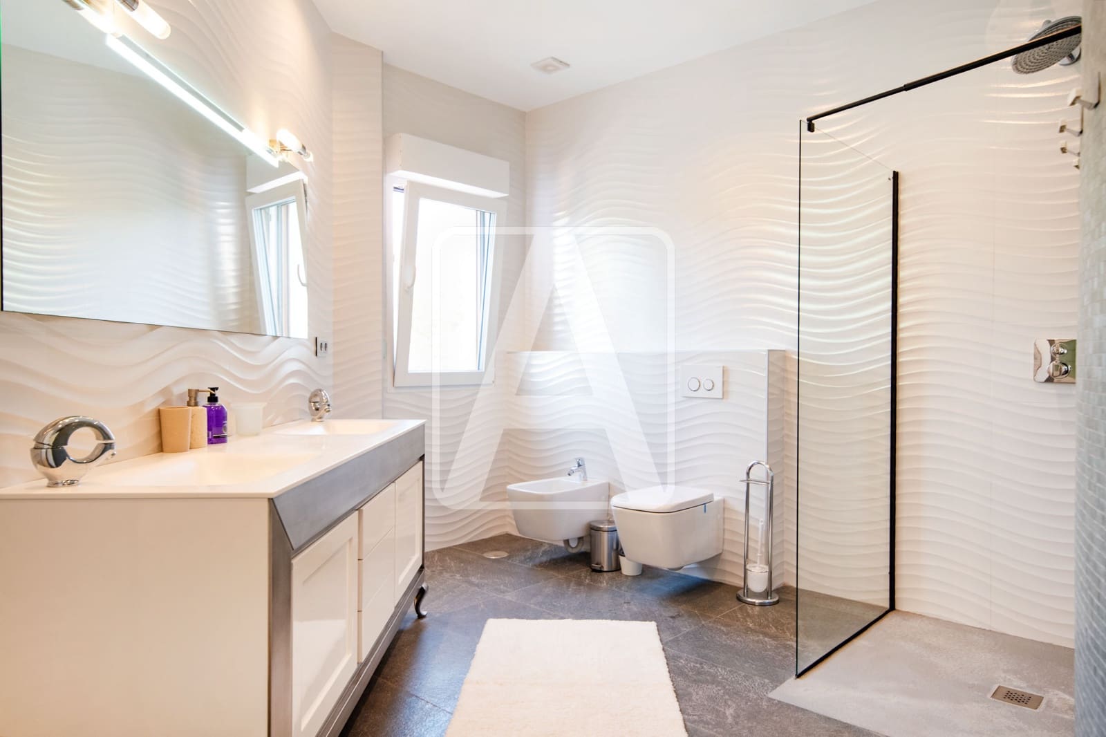 7 bedroom Villa for sale in Altea with pool garage - € 1,950,000 (Ref: 6981773)