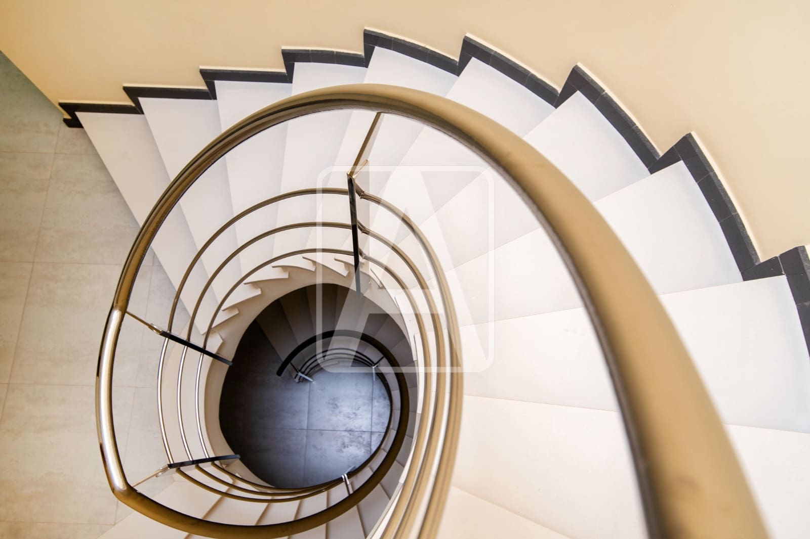 7 bedroom Villa for sale in Altea with pool garage - € 1,950,000 (Ref: 6981773)