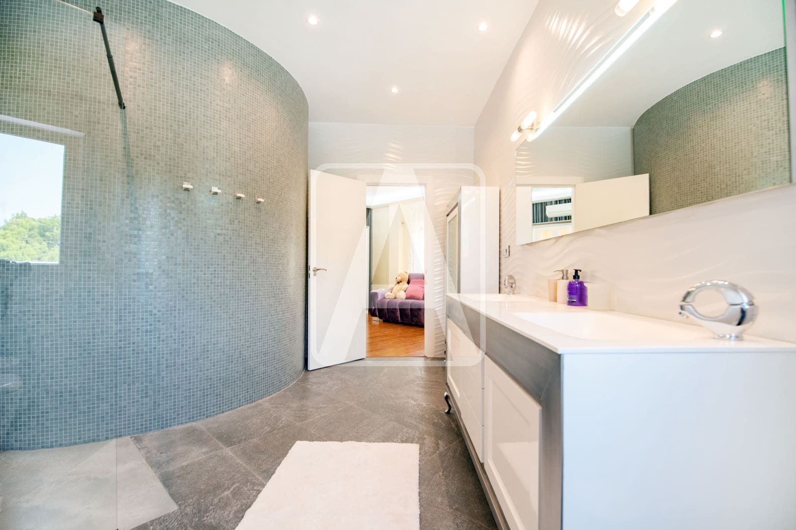 7 bedroom Villa for sale in Altea with pool garage - € 1,950,000 (Ref: 6981773)