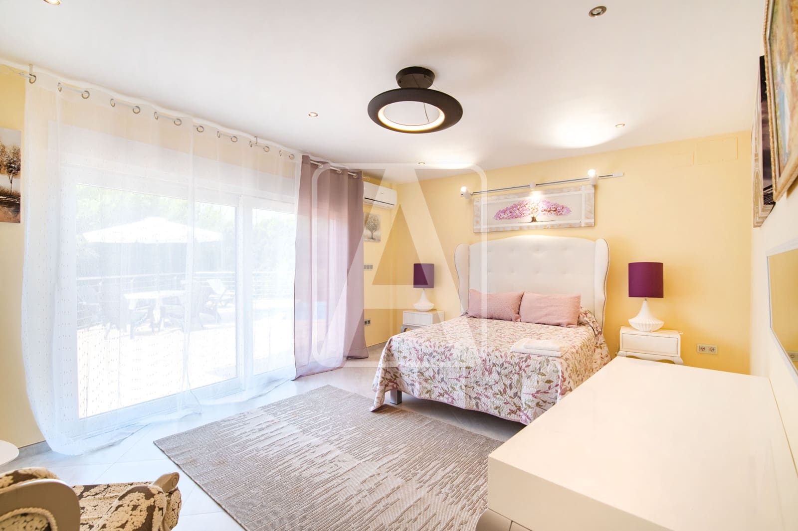 7 bedroom Villa for sale in Altea with pool garage - € 1,950,000 (Ref: 6981773)