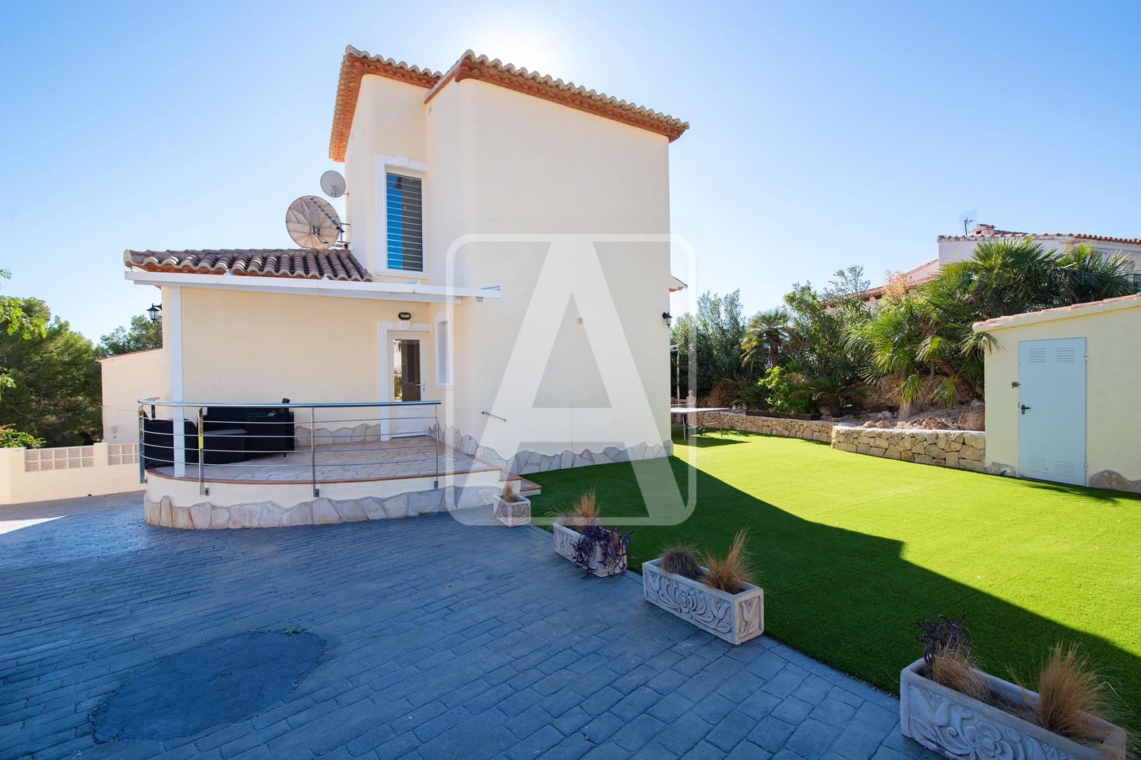 3 bedroom Villa for sale in Calpe / Calp with pool garage - € 725,000 (Ref: 6992540)