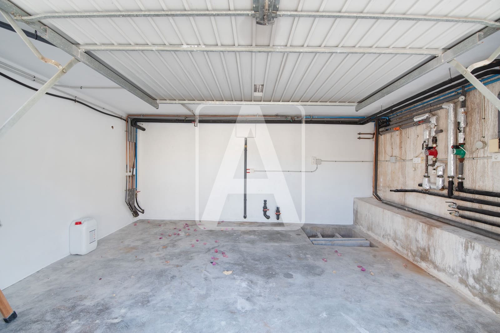 3 bedroom Villa for sale in Calpe / Calp with pool garage - € 725,000 (Ref: 6992540)