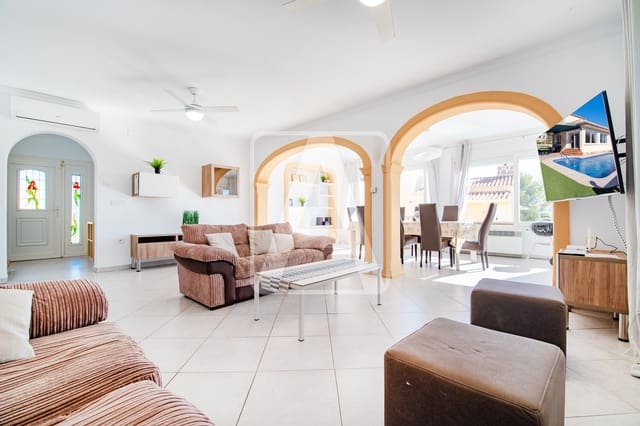 3 chambre Villa/Maison à vendre à Calpe / Calp avec piscine garage - 725 000 € (Ref: 6992540)