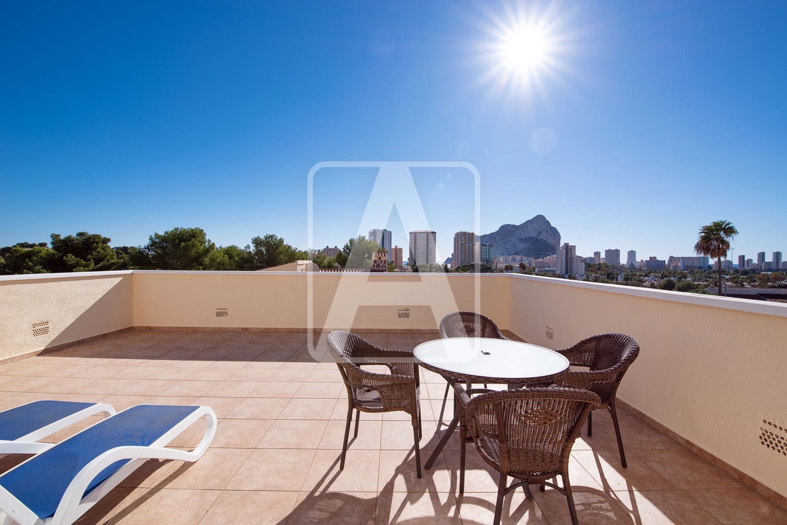 3 bedroom Villa for sale in Calpe / Calp with pool garage - € 725,000 (Ref: 6992540)