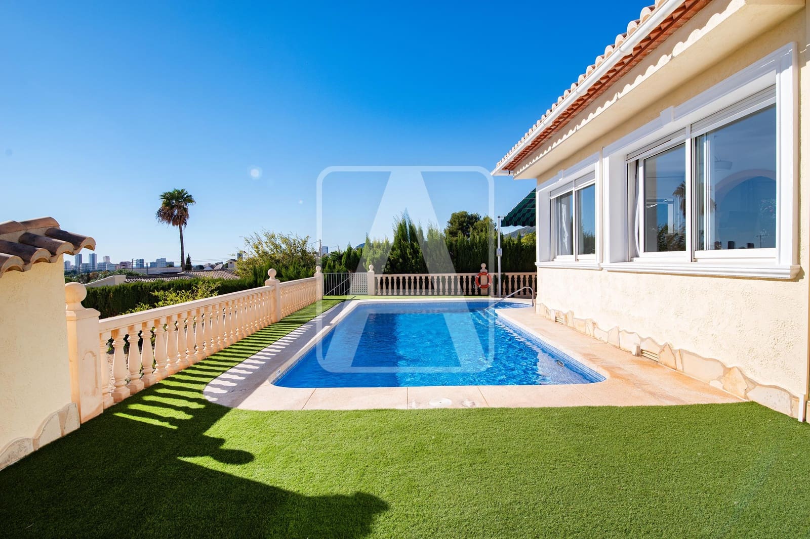 3 bedroom Villa for sale in Calpe / Calp with pool garage - € 725,000 (Ref: 6992540)