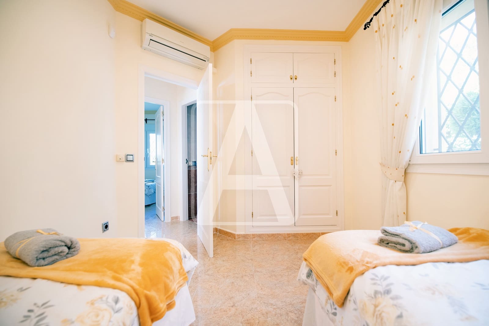 4 soverom Villa til salgs i Moraira med garasje - € 1 450 000 (Ref: 7038832)