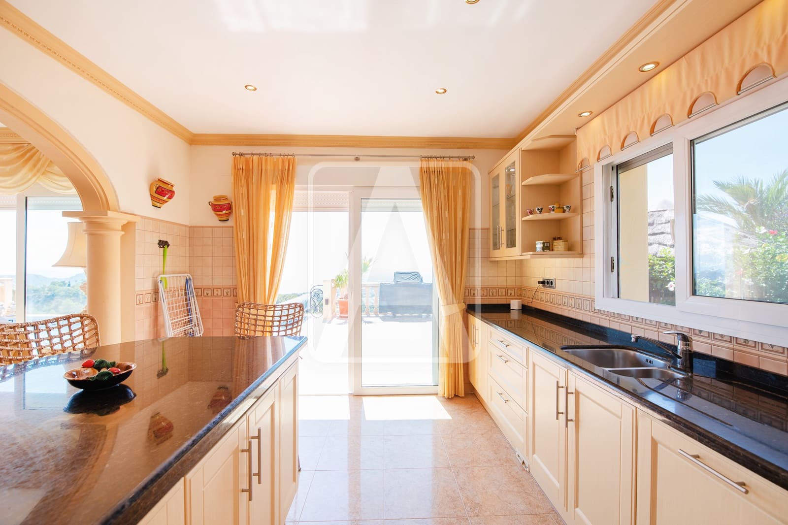 4 soverom Villa til salgs i Moraira med garasje - € 1 450 000 (Ref: 7038832)