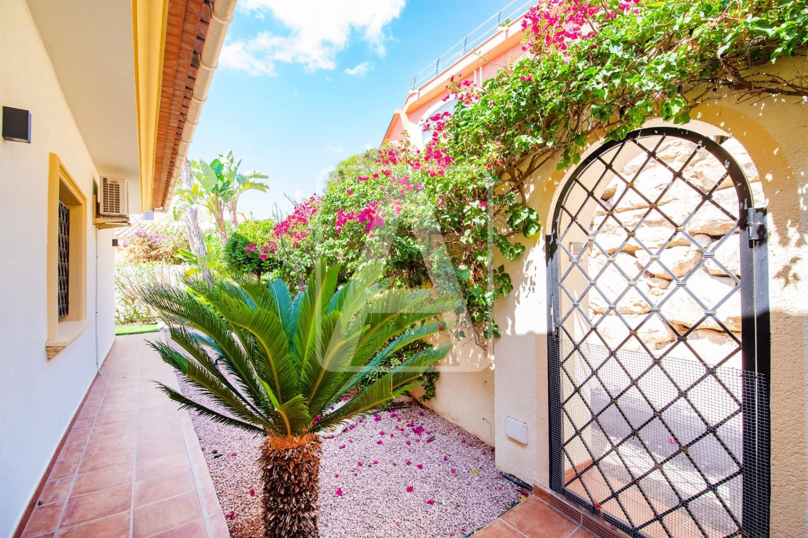 4 soverom Villa til salgs i Moraira med garasje - € 1 450 000 (Ref: 7038832)