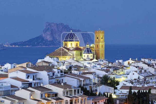 4 Zimmer Villa zu verkaufen in Altea mit Pool Garage - 1.450.000 € (Ref: 7088725)