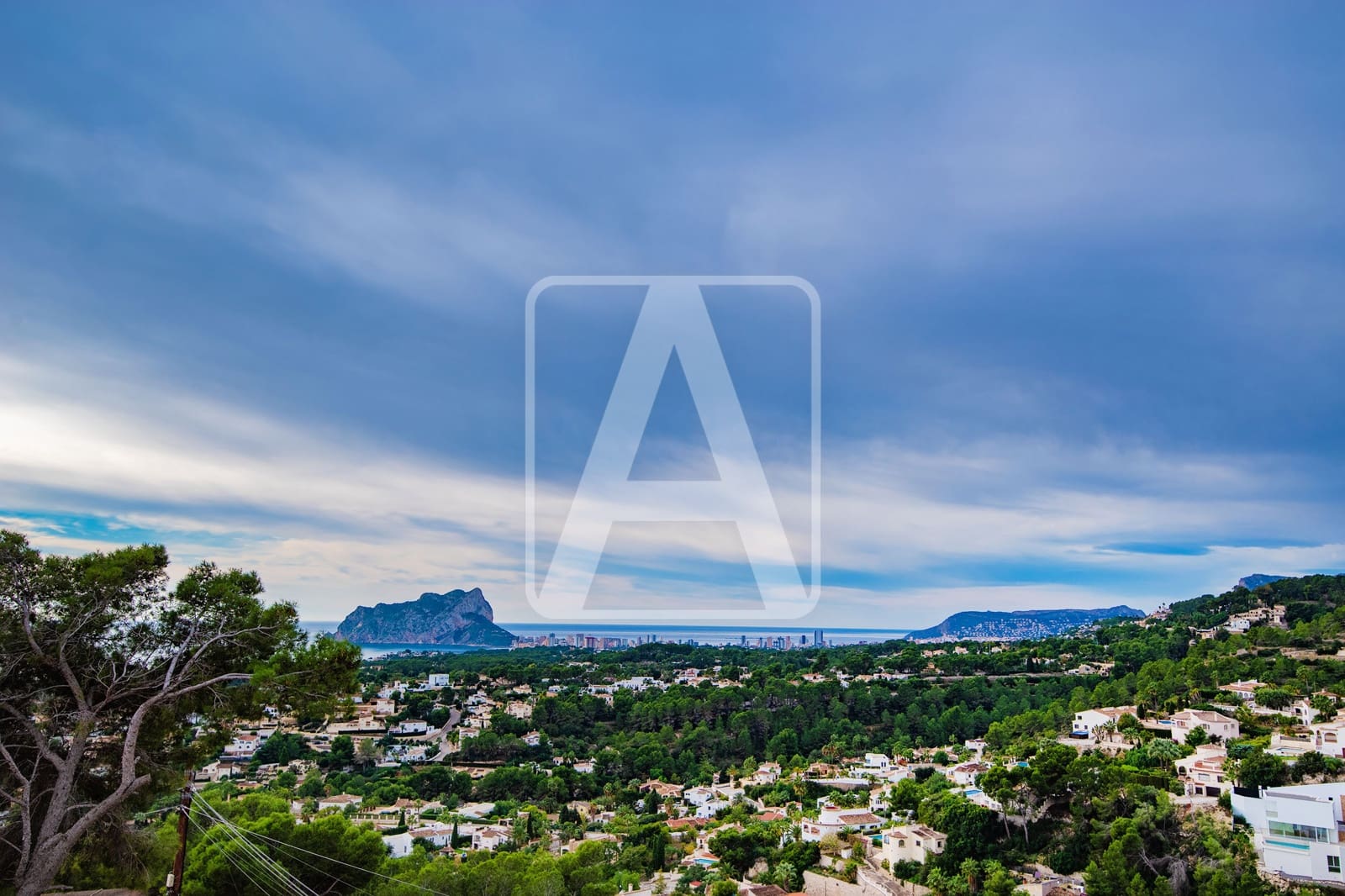 3 makuuhuone Huvila myytävänä paikassa Benissa mukana uima-altaan 
autotalli - 1 595 000 € (Ref: 7329123)