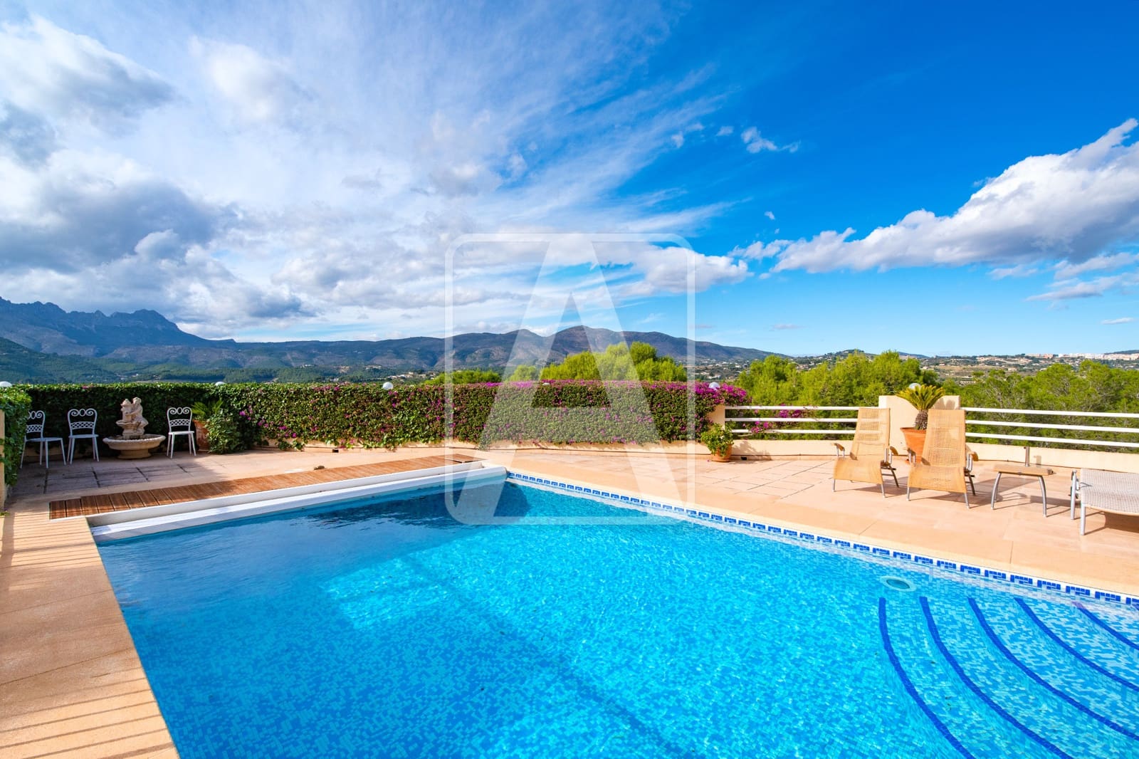 3 sovrum Villa till salu i Calpe / Calp med garage - 849 000 € (Ref: 7329126)