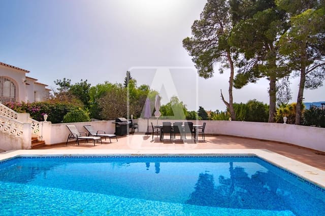 8 quarto Moradia para venda em Calpe / Calp com piscina garagem - 950 000 € (Ref: 7427727)