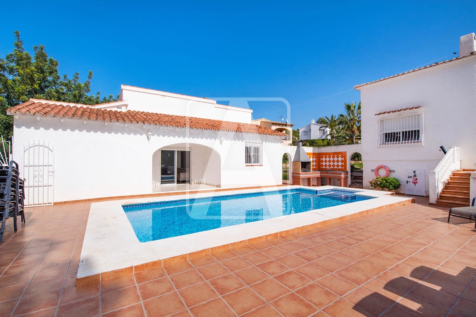 8 bedroom Villa for sale in Calpe / Calp with pool garage - € 950,000 (Ref: 7427727)