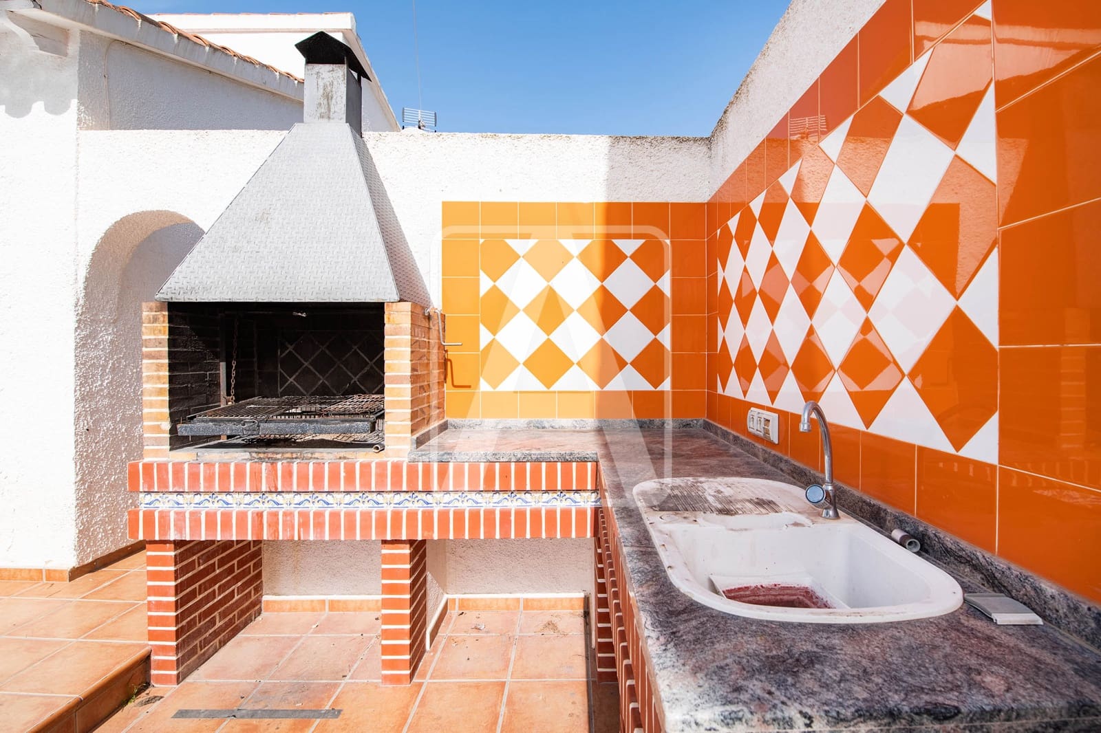 8 bedroom Villa for sale in Calpe / Calp with pool garage - € 950,000 (Ref: 7427727)