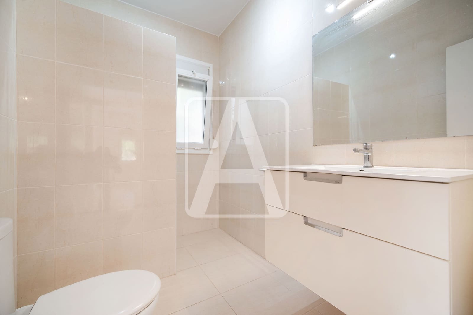 8 bedroom Villa for sale in Calpe / Calp with pool garage - € 950,000 (Ref: 7427727)