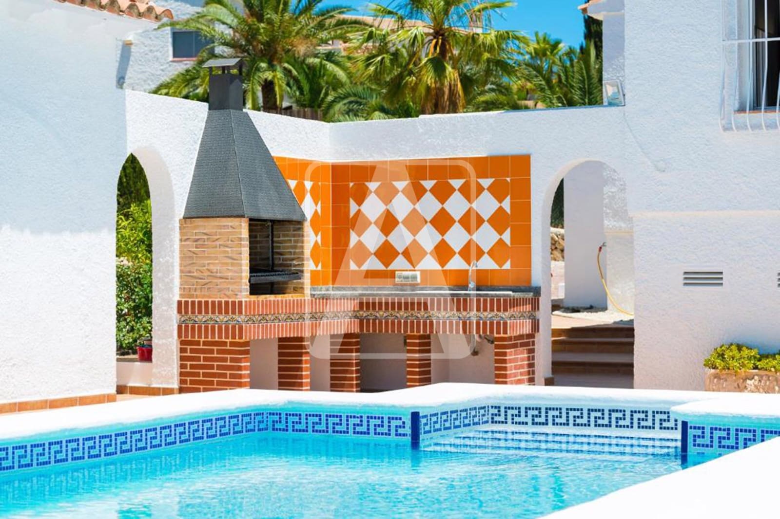 8 bedroom Villa for sale in Calpe / Calp with pool garage - € 950,000 (Ref: 7427727)