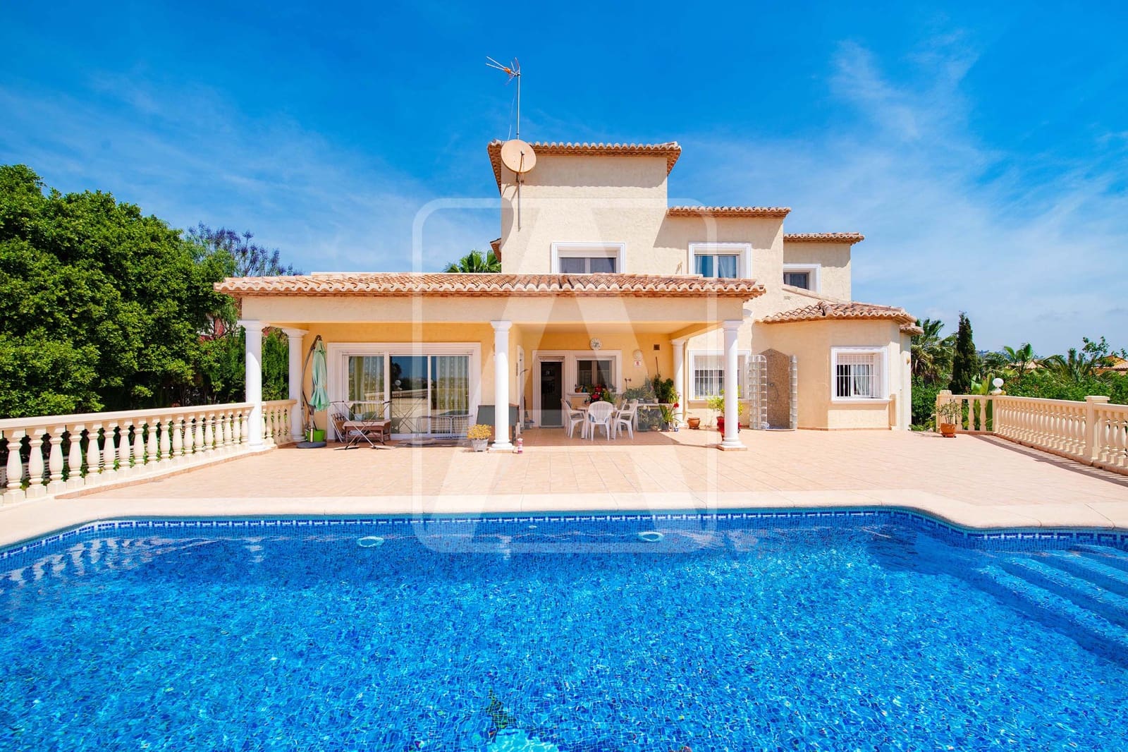 4 bedroom Villa for sale in Calpe / Calp with pool garage - € 990,000 (Ref: 7573714)