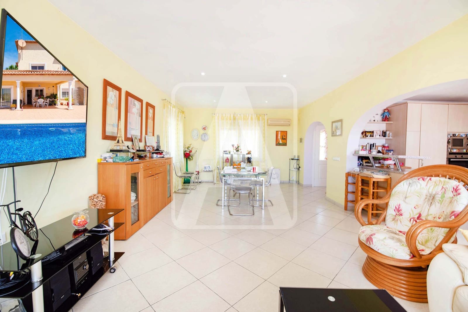 4 bedroom Villa for sale in Calpe / Calp with pool garage - € 990,000 (Ref: 7573714)