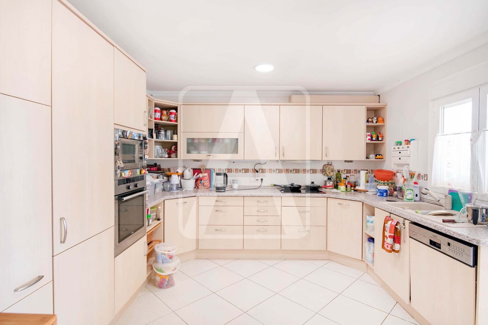 4 bedroom Villa for sale in Calpe / Calp with pool garage - € 990,000 (Ref: 7573714)