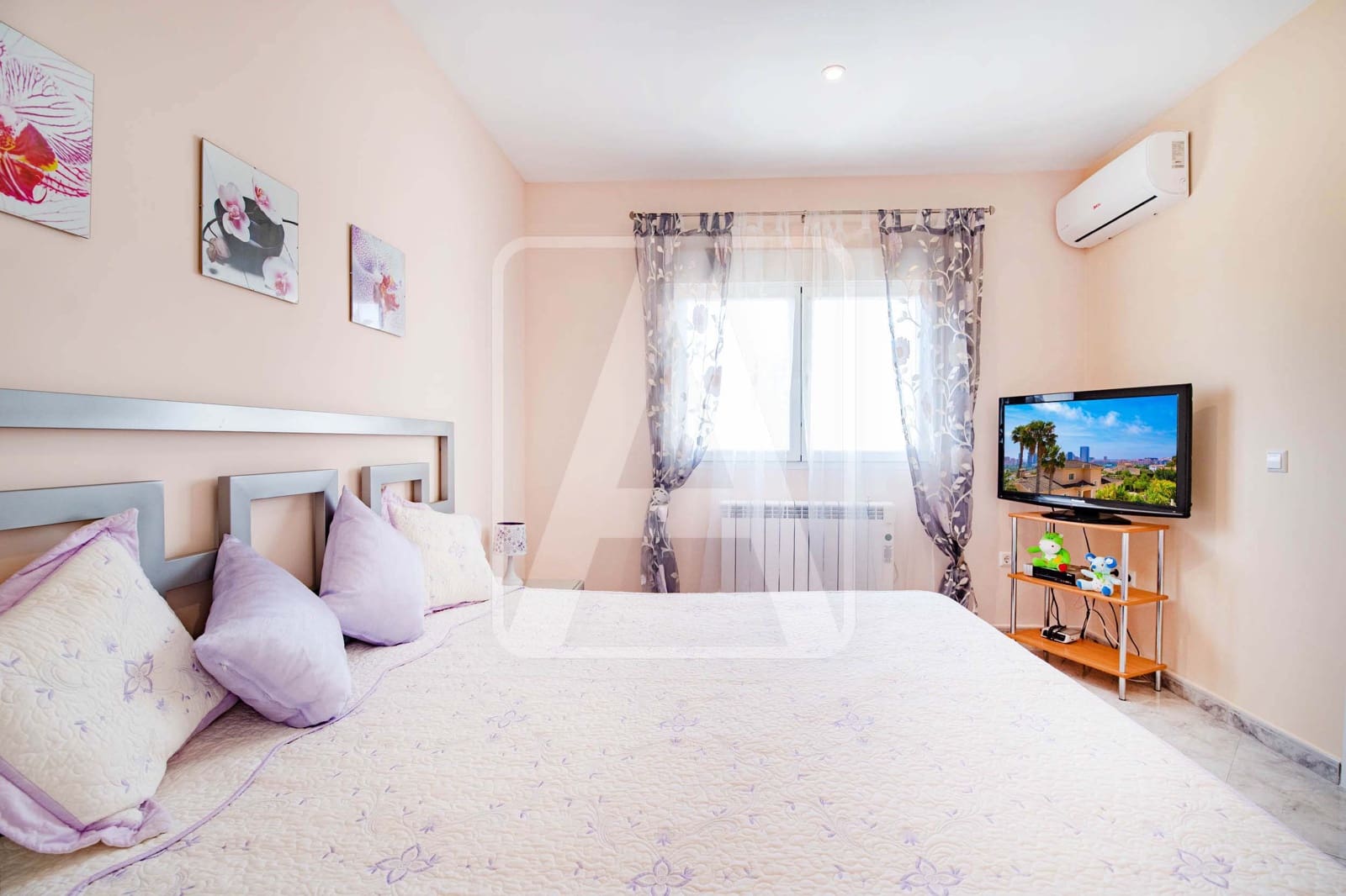 4 bedroom Villa for sale in Calpe / Calp with pool garage - € 990,000 (Ref: 7573714)