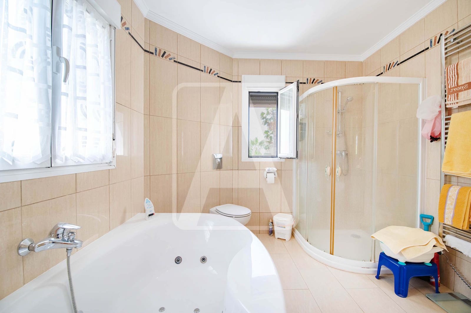 4 bedroom Villa for sale in Calpe / Calp with pool garage - € 990,000 (Ref: 7573714)