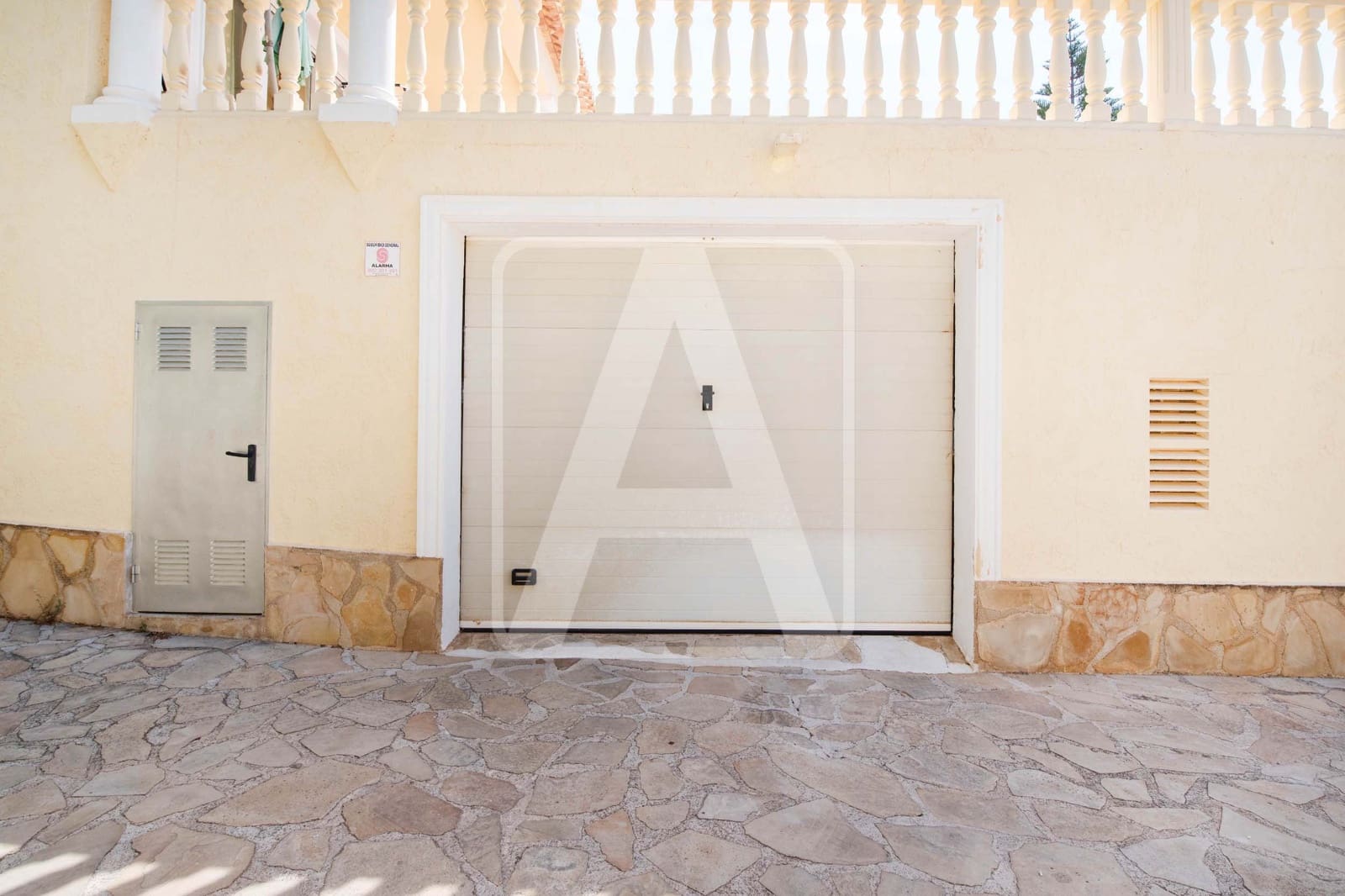 4 bedroom Villa for sale in Calpe / Calp with pool garage - € 990,000 (Ref: 7573714)