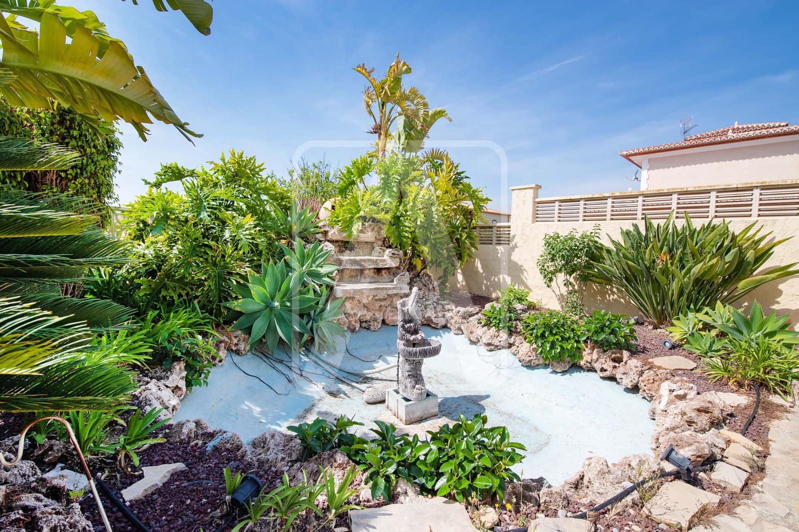 4 bedroom Villa for sale in Calpe / Calp with pool garage - € 990,000 (Ref: 7573714)