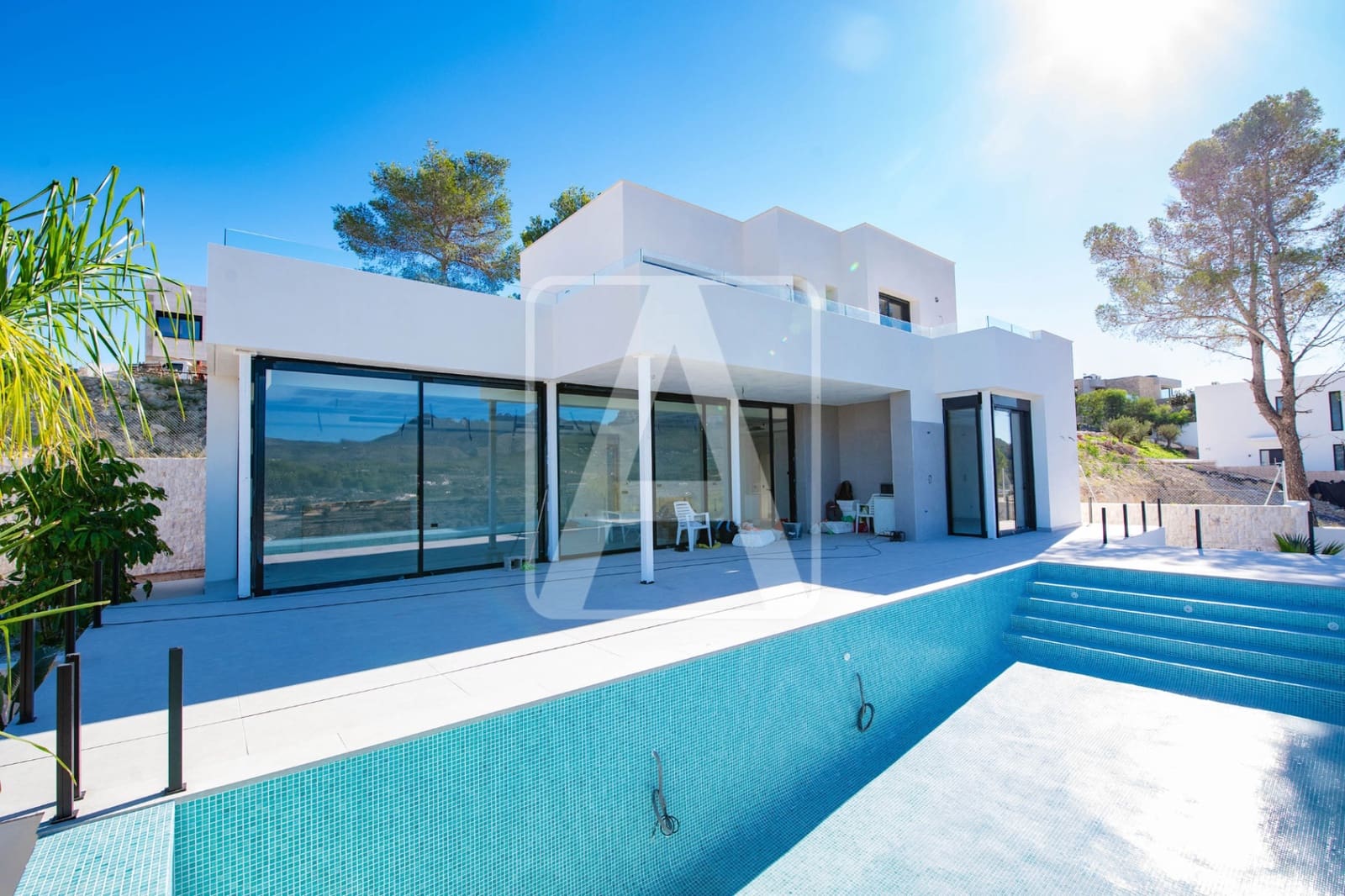 3 sypialnia Willa na sprzedaż w Calpe / Calp z basenem garażem - 1 135 000 € (Ref: 7602518)